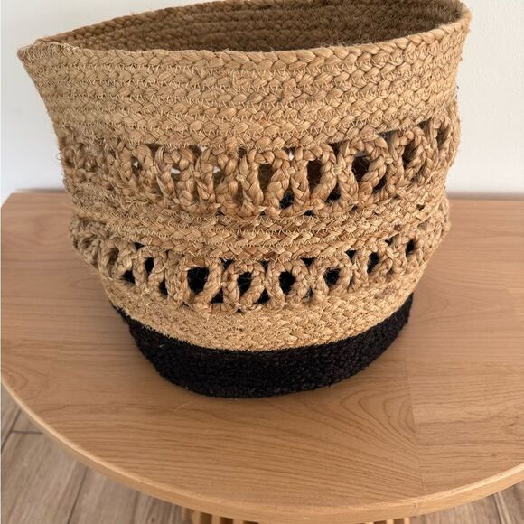 Anthropologie Mariella Basket - Picture 3 of 4